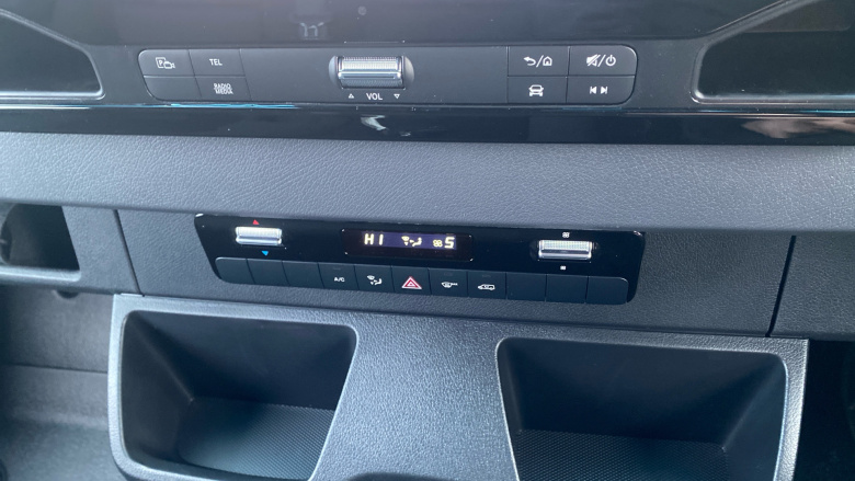 Mercedes-Benz Sprinter 315Cdi L2 Diesel Rwd 3.5t H2 Pro Van 9G-Tronic